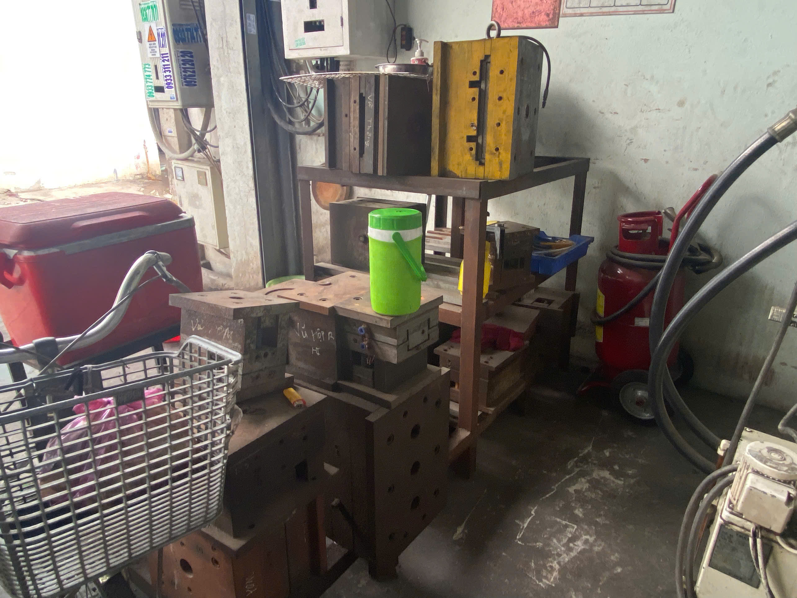Mold shelf area 1.jpg